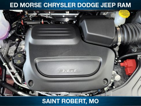 New 2027 Chrysler Pacifica Select AWD/4WD image 12