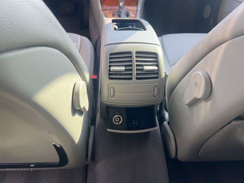 Used 2008 Mercedes-Benz E 350 4MATIC Wagon image 17