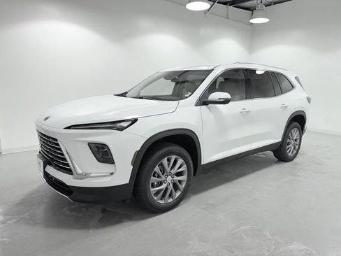 New 2026 Buick Enclave Preferred w/ LPO, All-Weather Package image 3