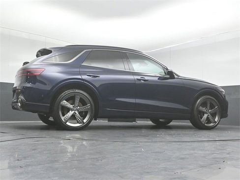 Used 2025 Genesis GV70 2.5T w/ Sport Prestige Package image 41