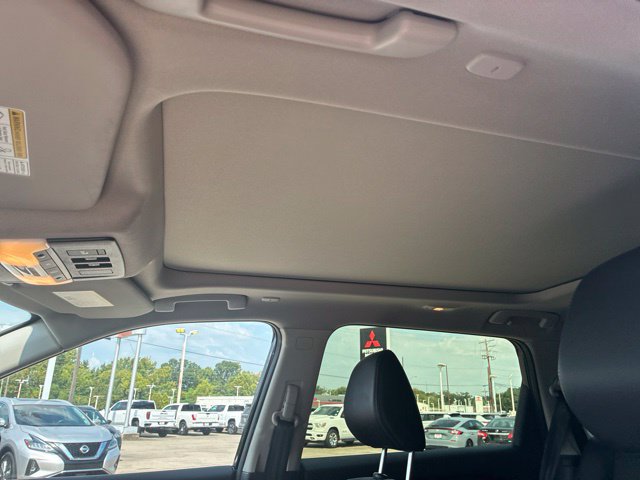 Used 2025 Nissan Rogue Platinum FWD image 18
