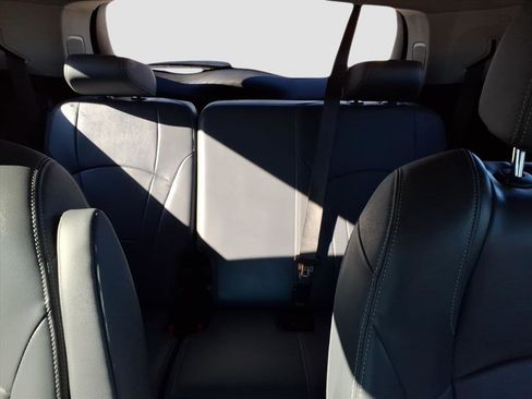 Used 2021 Buick Enclave Premium w/ Surround and Sites Package image 15