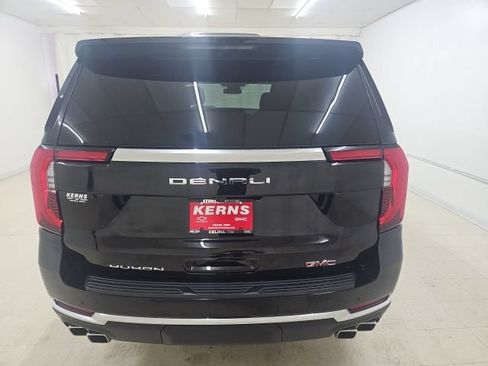Used 2025 GMC Yukon Denali AWD/4WD image 18