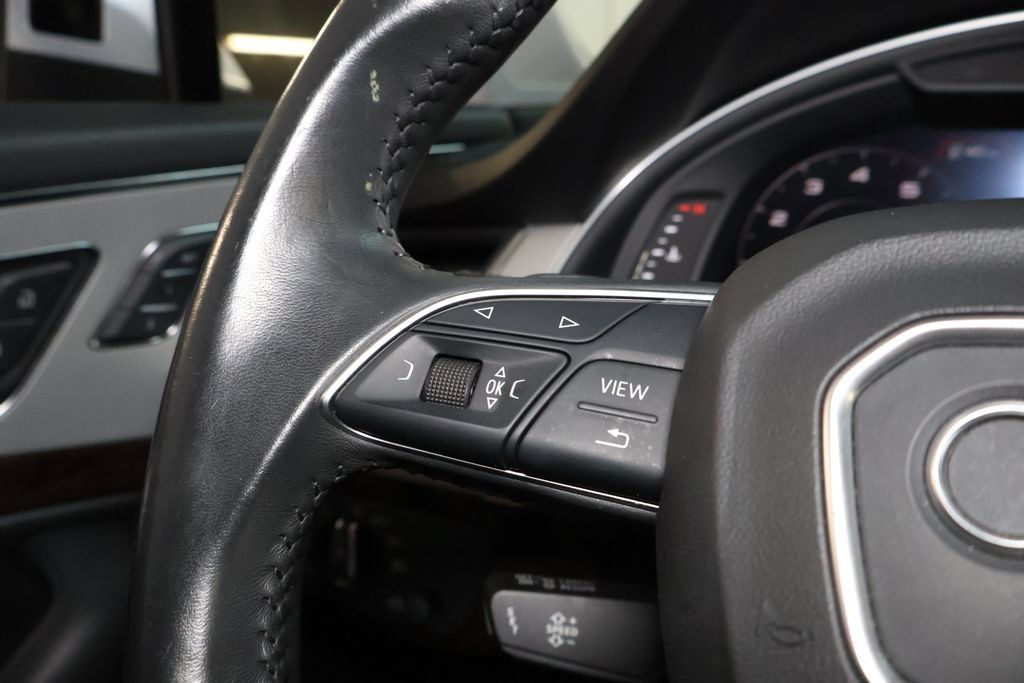 Used 2019 Audi Q7 2.0T Premium Plus w/ Premium Plus Package AWD/4WD image 24
