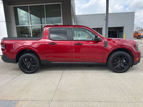 Certified 2025 Ford Maverick XLT w/ Equipment Group 301A image 9