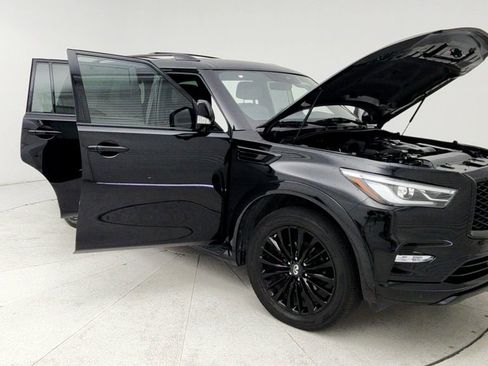 Used 2022 INFINITI QX80 Sensory w/ All-Season Package image 10
