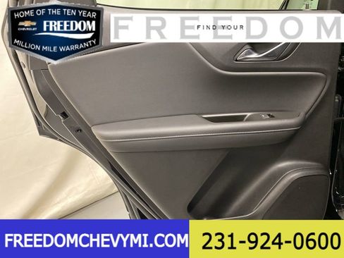 Used 2025 Chevrolet Blazer LT image 12