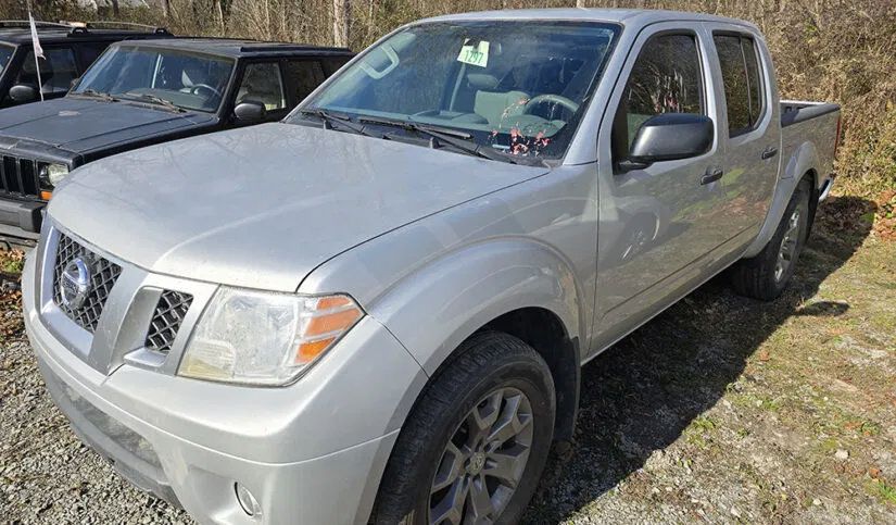 Used 2021 Nissan Frontier SV AWD/4WD image 1