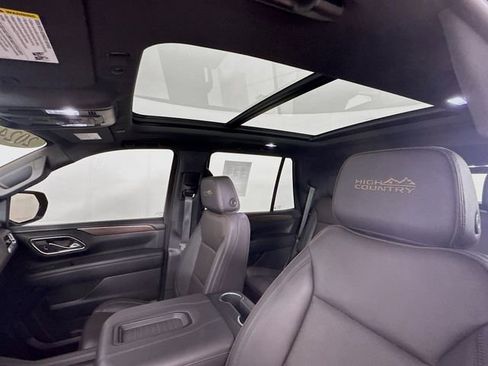 Used 2024 Chevrolet Tahoe High Country w/ Premium Package image 24