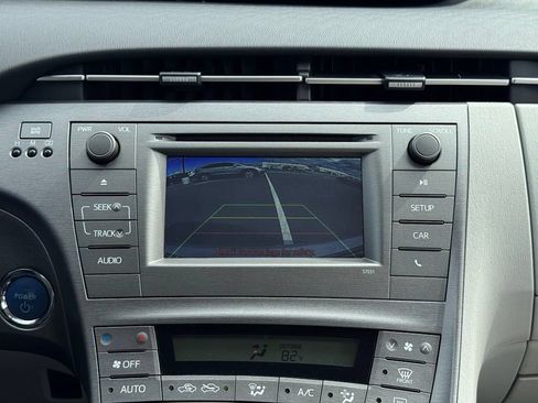Used 2014 Toyota Prius Two FWD image 4