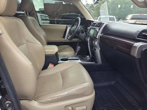 Used 2017 Toyota 4Runner Limited AWD/4WD image 12