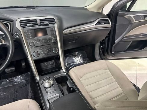 Used 2018 Ford Fusion S FWD image 20