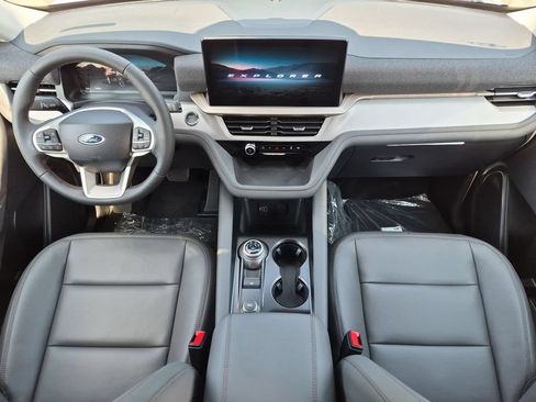 New 2026 Ford Explorer Active w/ Active Comfort Package AWD/4WD image 13