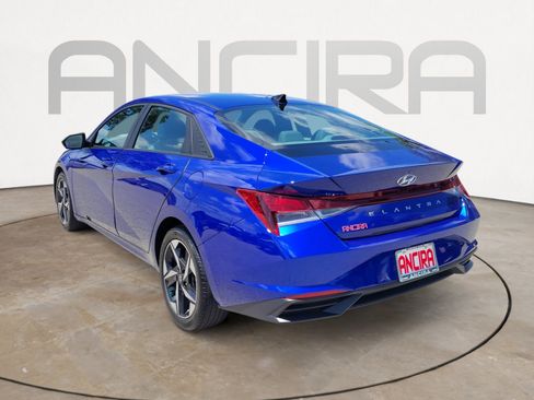 Used 2023 Hyundai Elantra SEL w/ Convenience Package FWD image 8