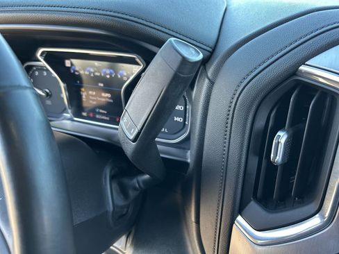 Used 2021 GMC Sierra 1500 SLT w/ Technology Package image 16