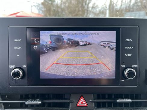 Certified 2024 Kia Sportage LX image 17