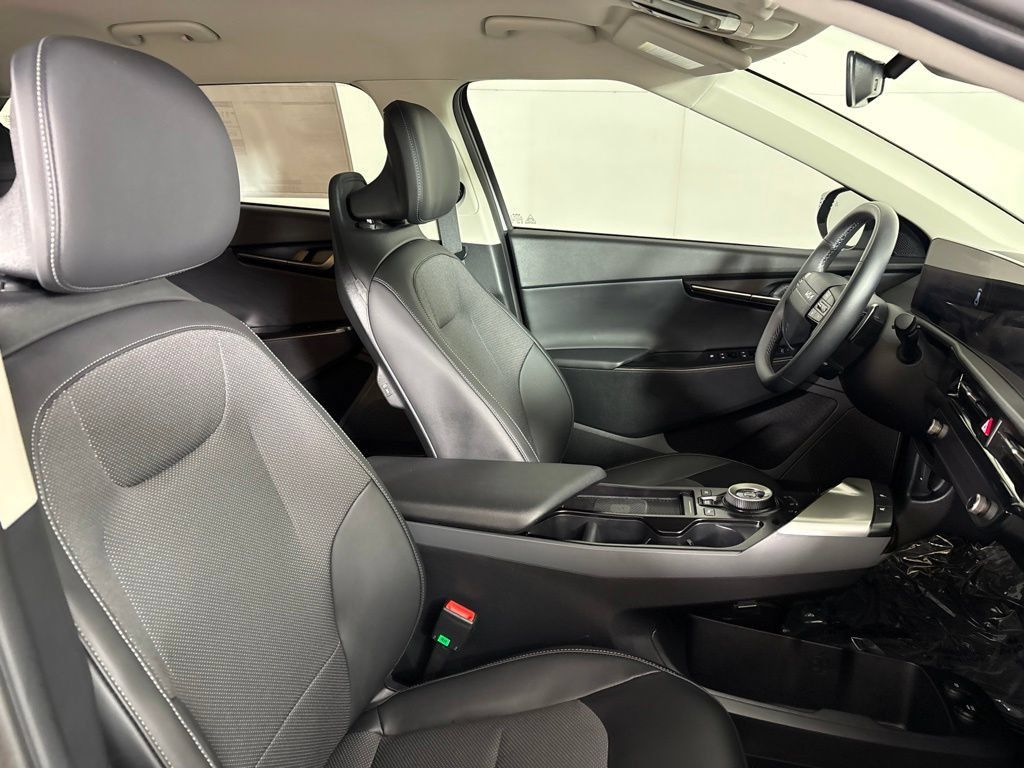 New 2026 Kia EV6 Light RWD image 18