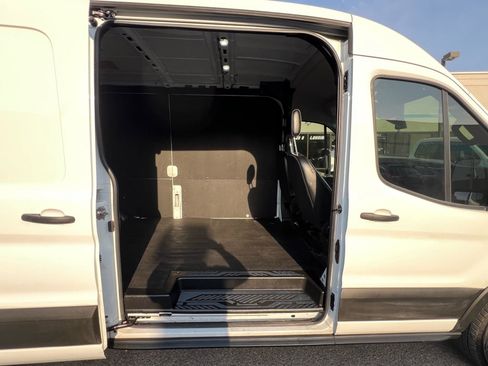 Used 2023 Ford Transit 250 Medium Roof AWD w/ Load Area Protection Package image 11