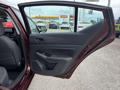 Used 2023 Nissan Altima 2.5 SV w/ SV Premium Package FWD image 22