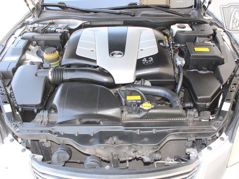 Used 2006 Lexus SC 430 Convertible RWD image 5