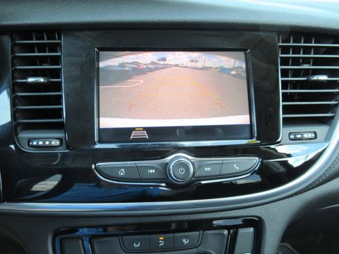 Used 2022 Buick Encore Preferred w/ Safety Package AWD/4WD image 27