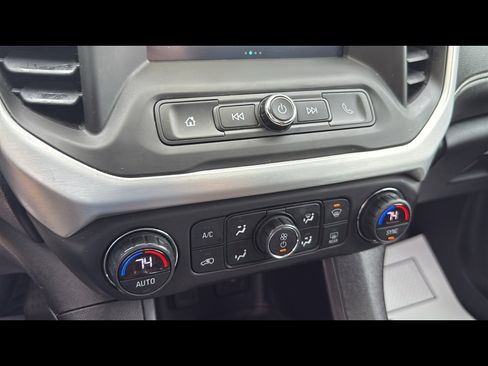 Used 2019 GMC Acadia SLE image 20