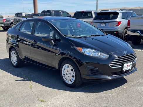 Used 2017 Ford Fiesta S FWD image 7