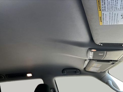 Used 2019 Nissan Armada SV w/ Driver Package RWD image 14