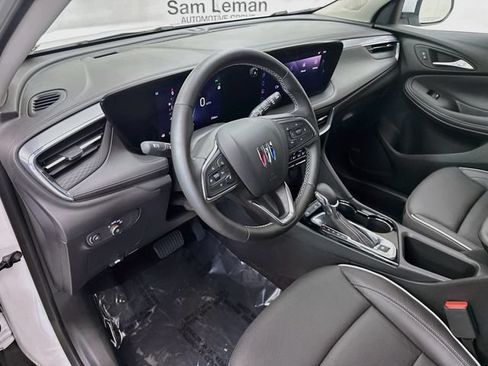 Used 2025 Buick Encore GX Avenir w/ Avenir Technology Package FWD image 10