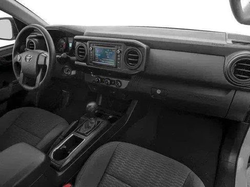 Used 2017 Toyota Tacoma SR AWD/4WD image 22