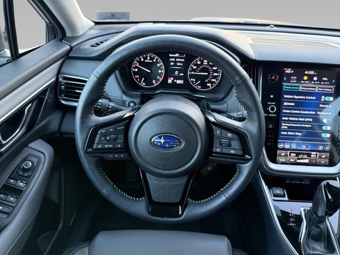 Used 2025 Subaru Outback Onyx Edition image 12