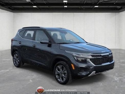Used 2024 Kia Seltos S AWD/4WD image 2