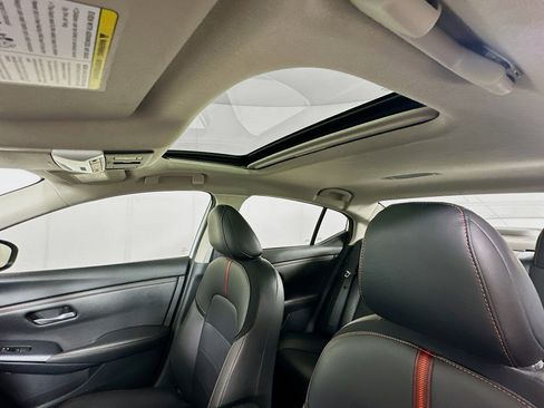 Used 2024 Nissan Sentra SR w/ SR Premium Package FWD image 24