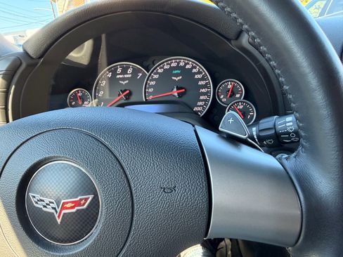 Used 2008 Chevrolet Corvette Coupe w/ Z51 Performance Package image 17