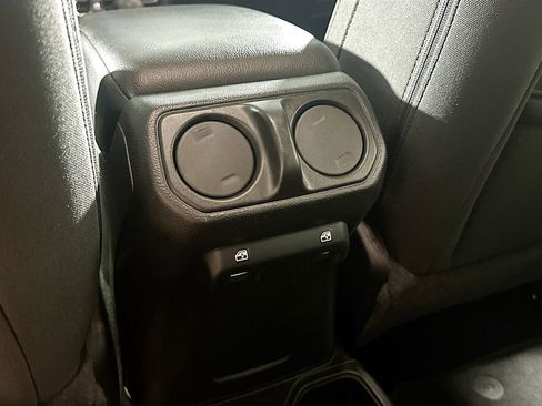 Used 2019 Jeep Wrangler Unlimited Sport S AWD/4WD image 26