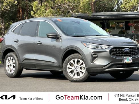 Used 2024 Ford Escape Active AWD/4WD image 1