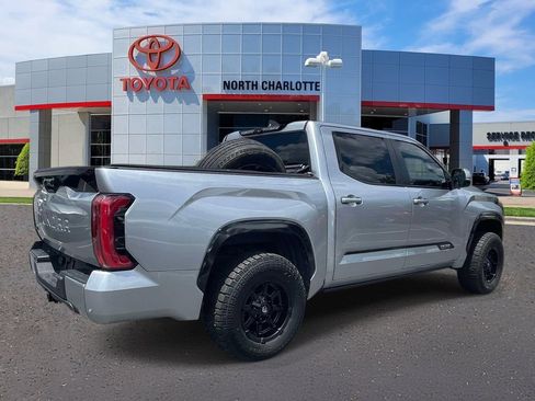 Used 2024 Toyota Tundra Platinum AWD/4WD image 8
