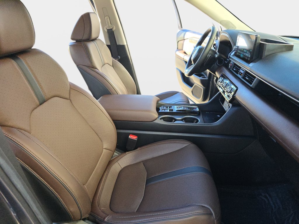 Used 2025 Honda Pilot Elite image 12