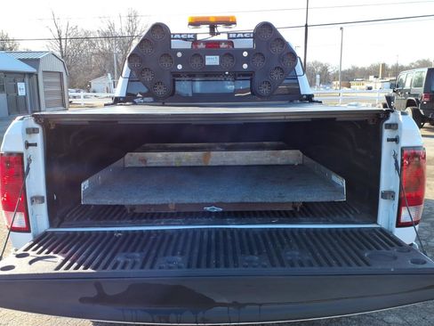 Used 2016 RAM 1500 Classic SLT image 8