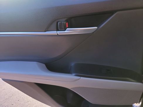 Used 2023 Toyota Camry LE image 8