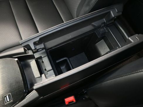 Used 2023 Nissan Rogue SV w/ SV Premium B Package image 32