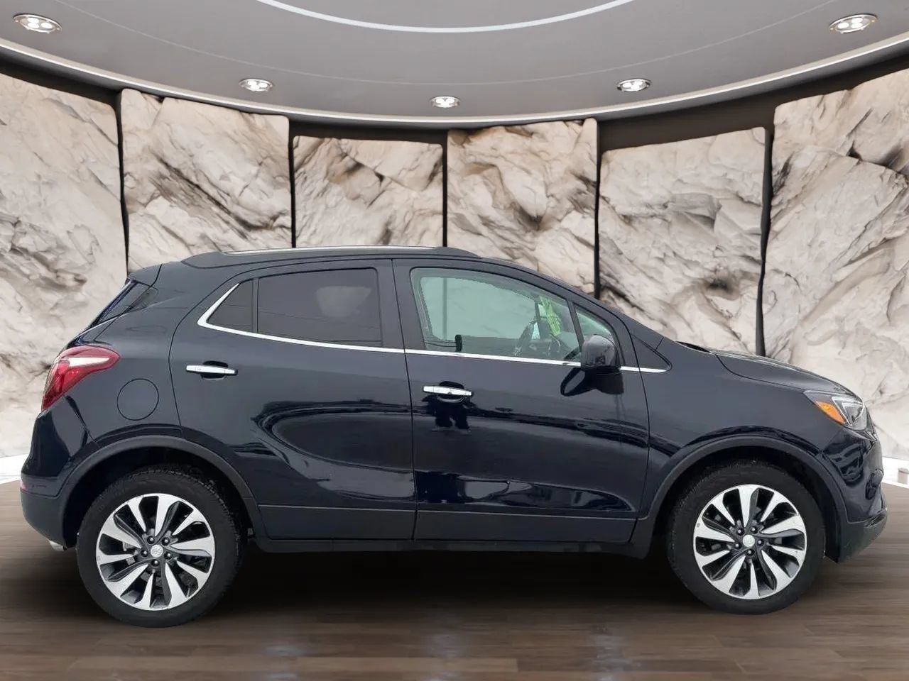 Used 2022 Buick Encore Preferred w/ Safety Package AWD/4WD image 2