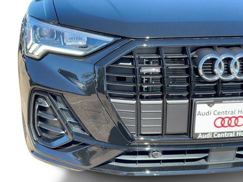 New 2025 Audi Q3 2.0T Premium image 11
