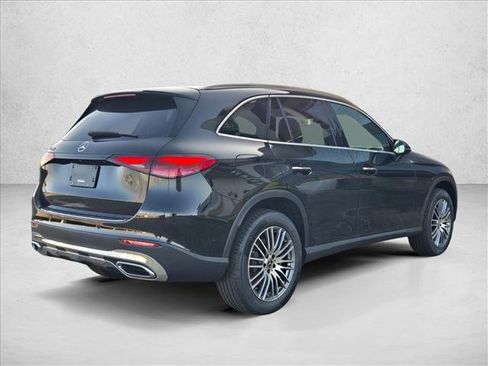 New 2026 Mercedes-Benz GLC 300 image 2