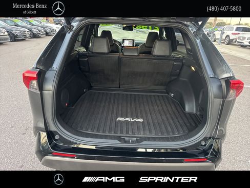 Used 2019 Toyota RAV4 XSE image 6