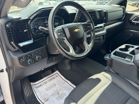 Used 2023 Chevrolet Silverado 1500 LT AWD/4WD image 13