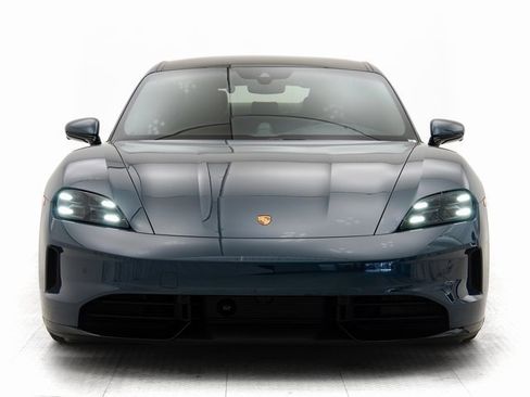 New 2025 Porsche Taycan GTS image 34