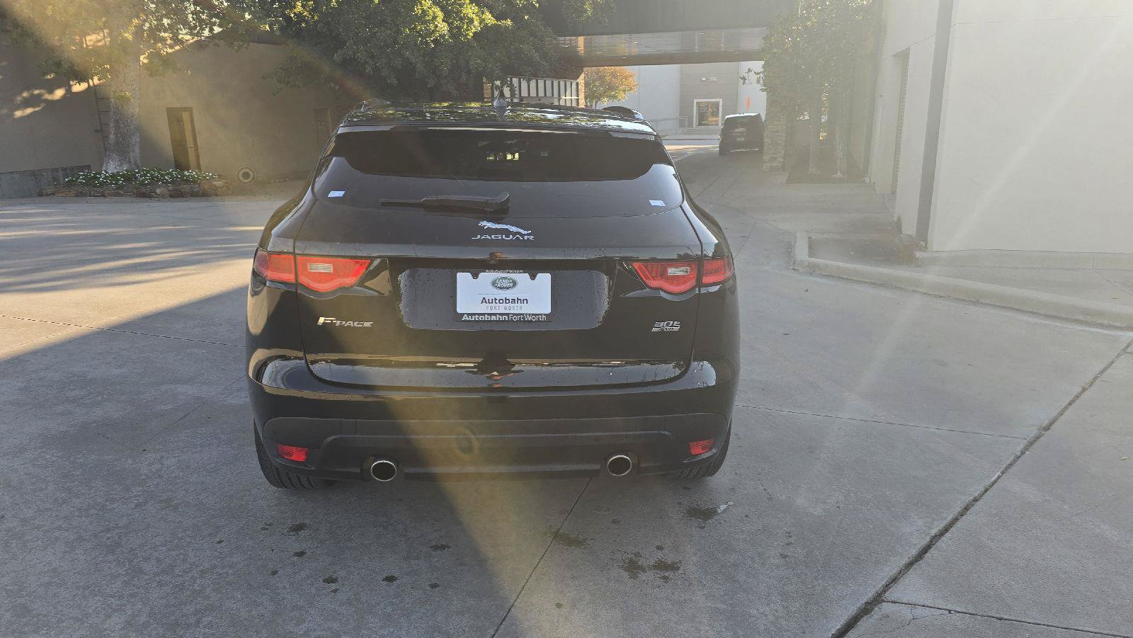 Used 2019 Jaguar F-PACE R-Sport AWD/4WD image 3