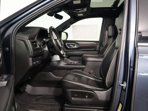 Used 2021 Chevrolet Tahoe Premier w/ Premium Package image 10