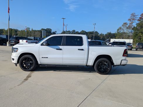 Used 2024 RAM 1500 Laramie AWD/4WD image 2